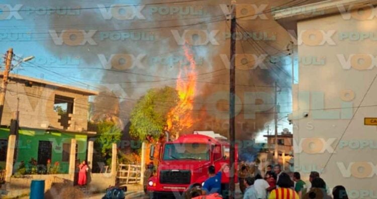 incendio Madero daños camioneta construcción