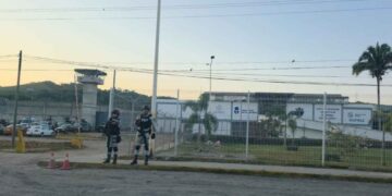 Fuga de reo en el Ceinjure de Vallarta, Jalisco dejó cuatro custodios detenidos