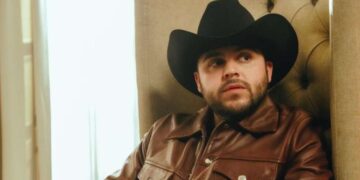 Gerardo Ortiz acude a audiencia por vínculos con empresa ligada al CJNG