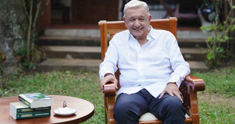 _“Grandeza” el libro de López Obrador