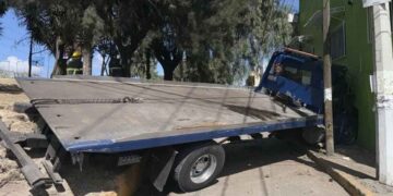 Naucalpan grúa incrustada vivienda