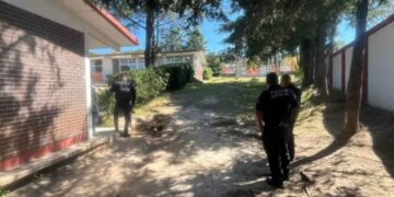 Hallan cráneo humano enterrado en secundaria de Tlaxcala