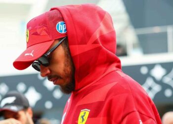 Hamilton enfrenta su peor temporada y podría cerrar sin un solo podio con Ferrari
