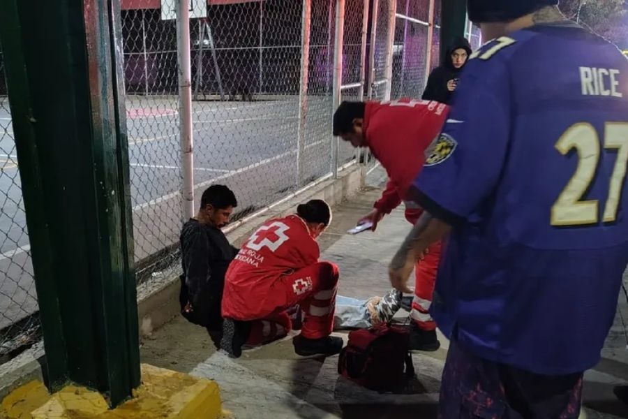 Hombre recién liberado del CERESO colapsa en calle de Torreón