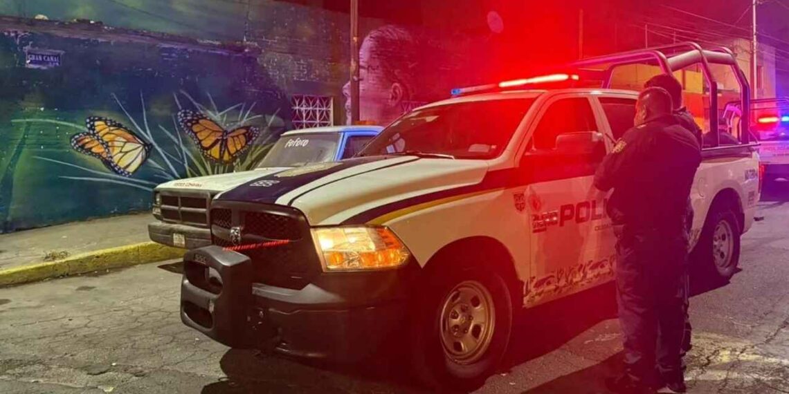 Hombre sufre descarga eléctrica al intentar robar cable en la CDMX