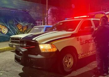 Hombre sufre descarga eléctrica al intentar robar cable en la CDMX