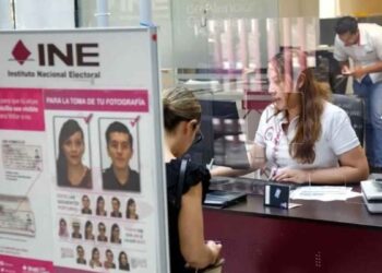 INE defiende licitación para producir credenciales de elector hasta 2031