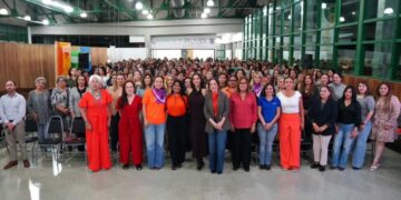 INMUJER realiza conferencia “El arte de andar bien a gusto” en Nuevo Laredo, Tamaulipas