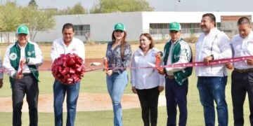 Inauguran renovado campo de béisbol en el  ITNL: directivos agradecen apoyo histórico de la Alcaldesa Carmen Lilia