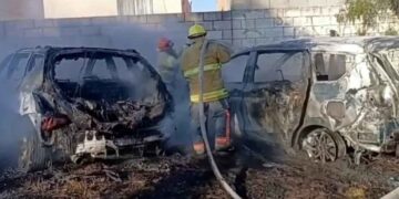 Incendio en panteón de Juárez