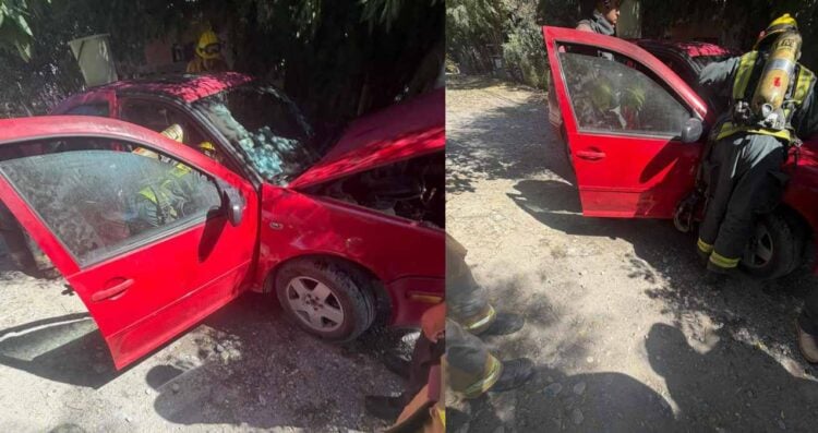Incendio vehicular en Linares