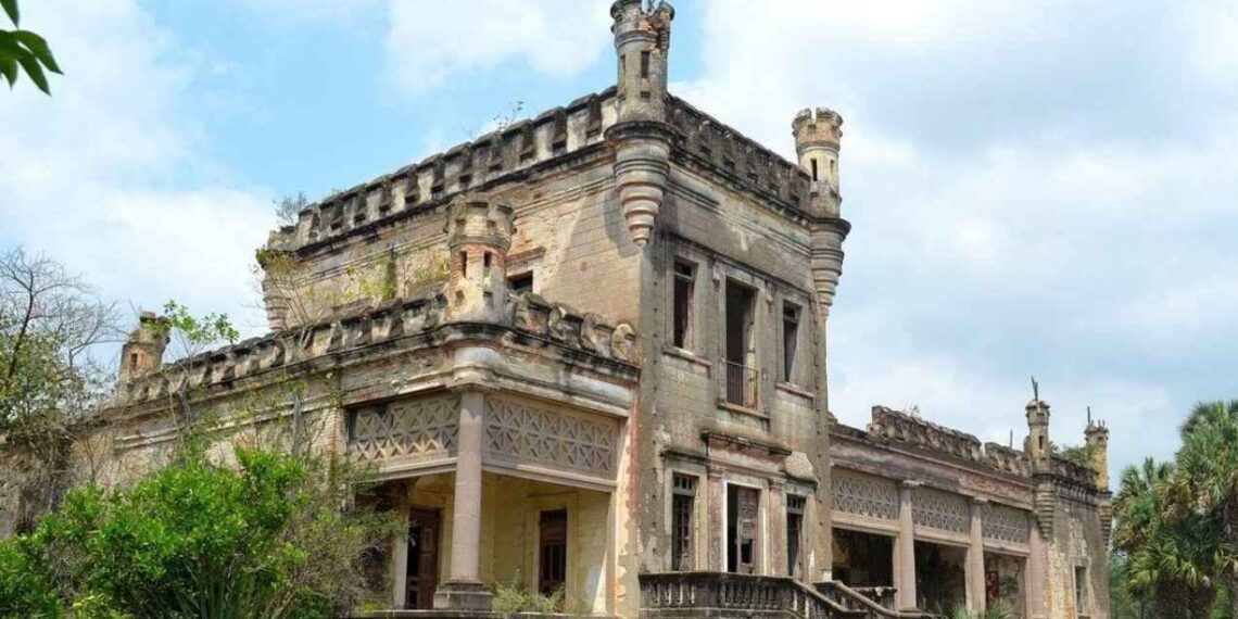 Iniciativa busca declarar patrimonio estatal al castillo de Nueva Apolonia en El Mante, Tamaulipas