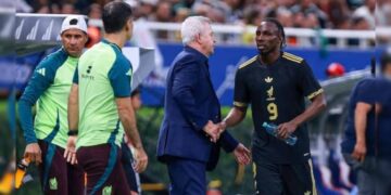 Julián Quiñones Selección Mexicana