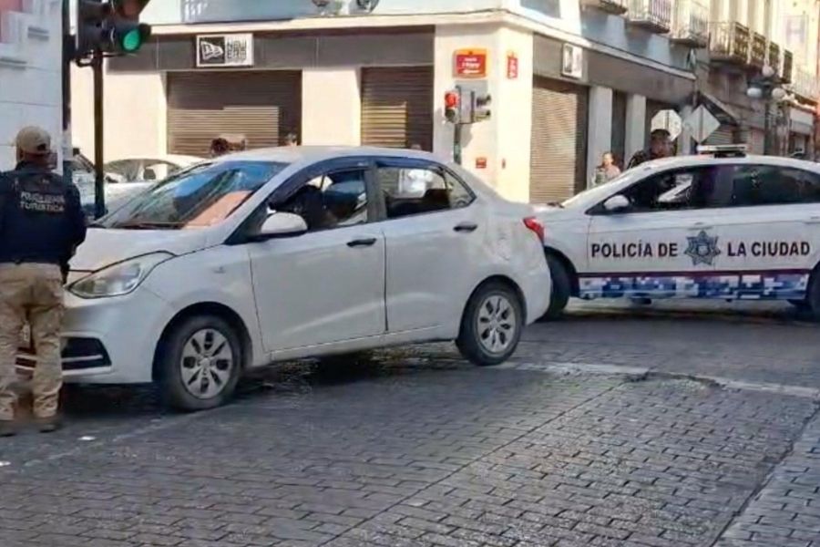 Madre e hija atropelladas en cruce del Centro Histórico de Puebla