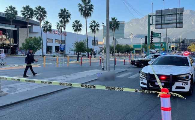 Mujer cae de transporte público en avenida San Agustín de San Pedro y resulta lesionada