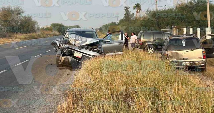 Mujer causa fuerte choque por alcance en carretera de Reynosa, Tamaulipas