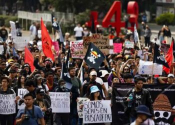 Oposición exige al gobierno federal respeto a los jóvenes en la marcha de la Generación Z