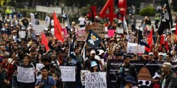 Oposición exige al gobierno federal respeto a los jóvenes en la marcha de la Generación Z