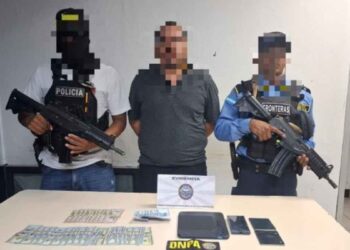 Piloto privado de Julión Álvarez es detenido en Honduras por tráfico de drogas