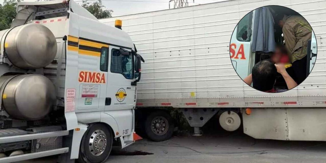 Pipa y tráiler chocan en la Carretera a Monclova en El Carmen, NL; hay un herido