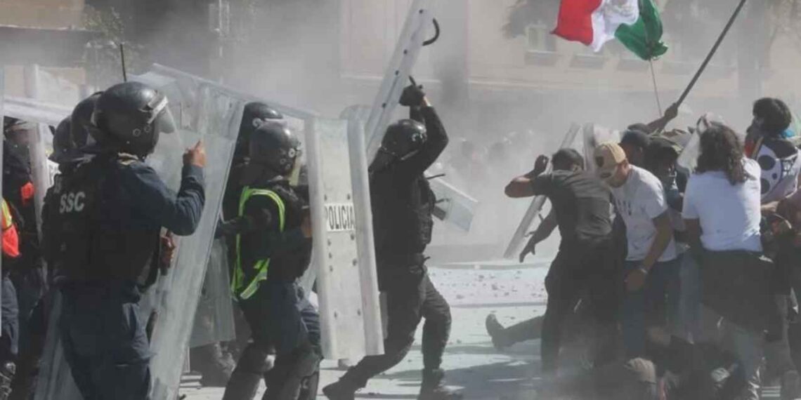 Procesan a 3 manifestantes por tentativa de homicidio tras la marcha de la Generación Z