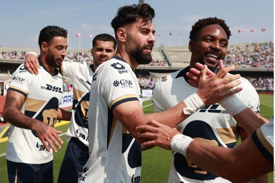 Pumas Play In