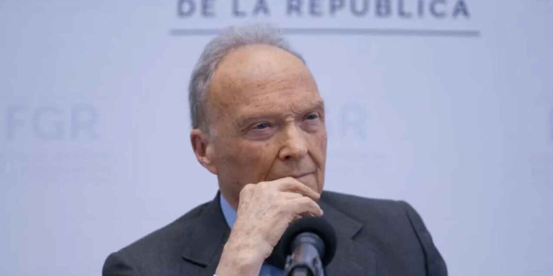 Gertz Manero renuncia FGR