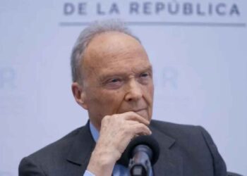 Gertz Manero renuncia FGR