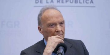 Gertz Manero renuncia FGR