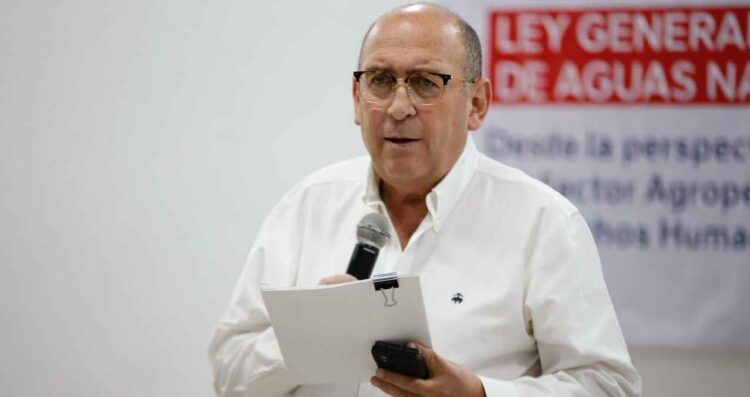 Rubén Moreira embajadas