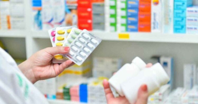 Sancionarán a farmacéuticas por incumplir con entrega de medicamentos: Claudia Sheinbaum