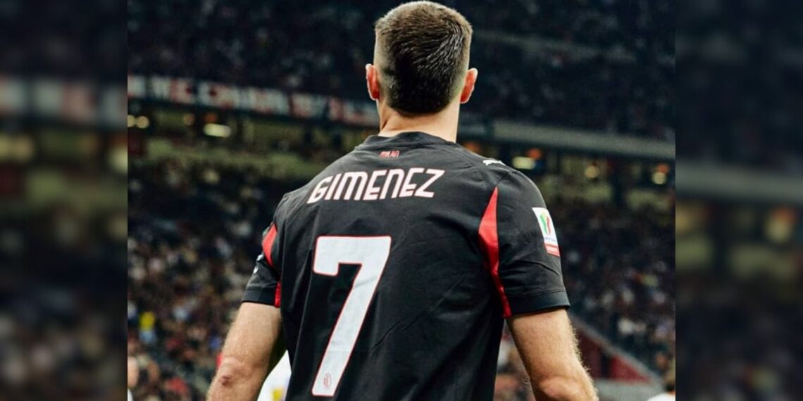 Santiago Giménez lesión