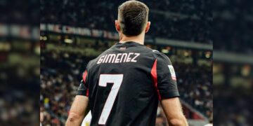 Santiago Giménez lesión