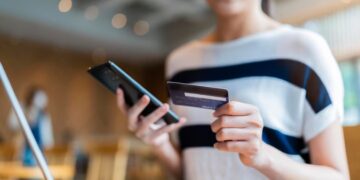 ¿Cómo reducir los costos de FX al abrir una cuenta en línea?