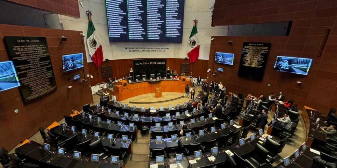 Senado renuncia Gertz Manero