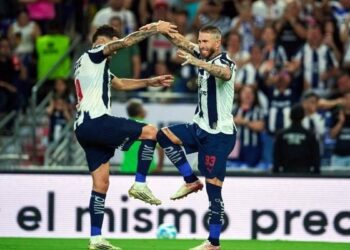 Sergio Ramos y Lucas Ocampos