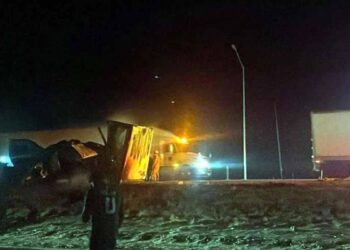 Tráiler se incendia en Sabinas Hidalgo