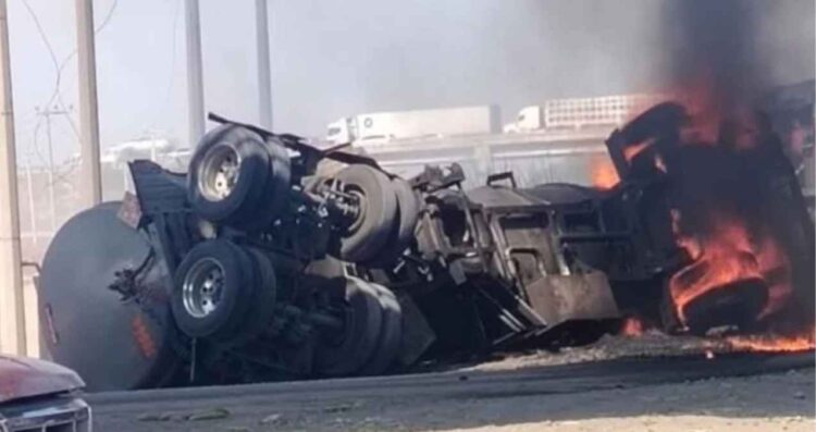 Tren choca contra pipa cargada de combustible en Teocalco, Hidalgo