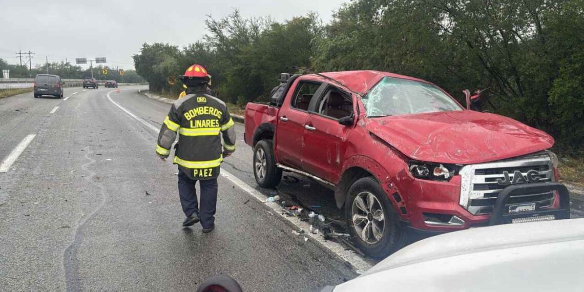 volcadura Carretera Nacional mojado
