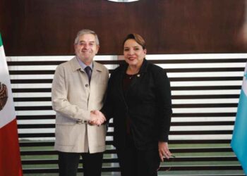 Xiomara Castro, Presidenta de Honduras llega a México para reunirse con Sheinbaum