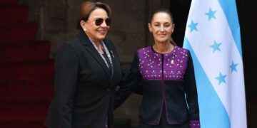 Xiomara Castro expone a Claudia Sheinbaum temor por injerencia en elecciones de Honduras