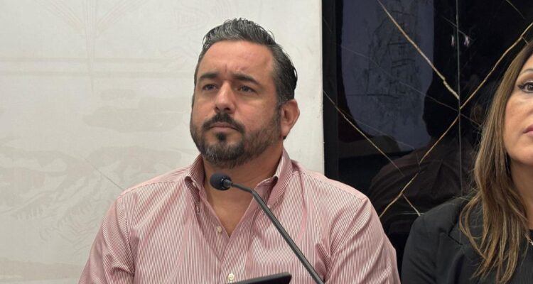 avance del plan de bacheo en Victoria