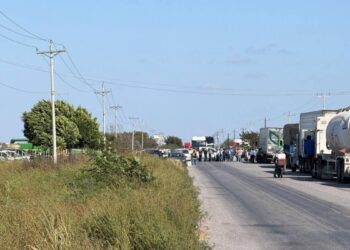 bloqueo en carretera federal 101 en tamaulipas