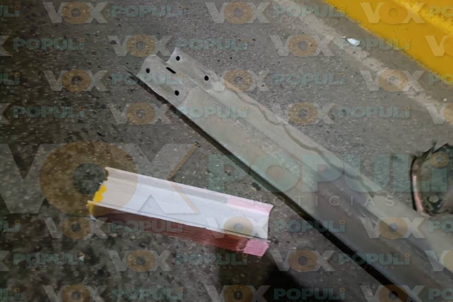 choque contra poste y barandal en altamira hoy