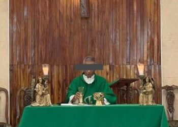 denuncia contra sacerdote de Tampico