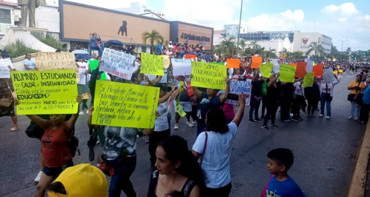 denuncia por secundaria sin luz en Madero