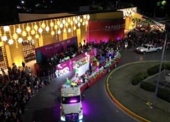 desfile navideño 2025 en nuevo laredo