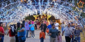 encendido del pino en Nuevo Laredo