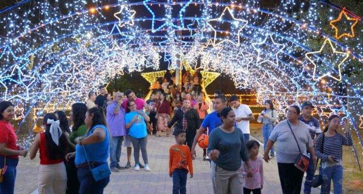 encendido del pino en Nuevo Laredo