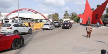 filas en cruces internacionales de Matamoros